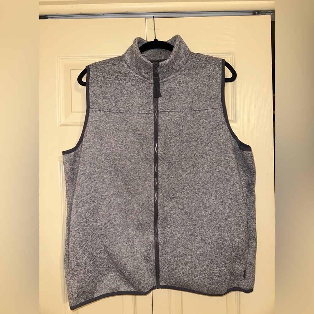 Eddie Bauer multipurpose vest! Comfortable & like-new!